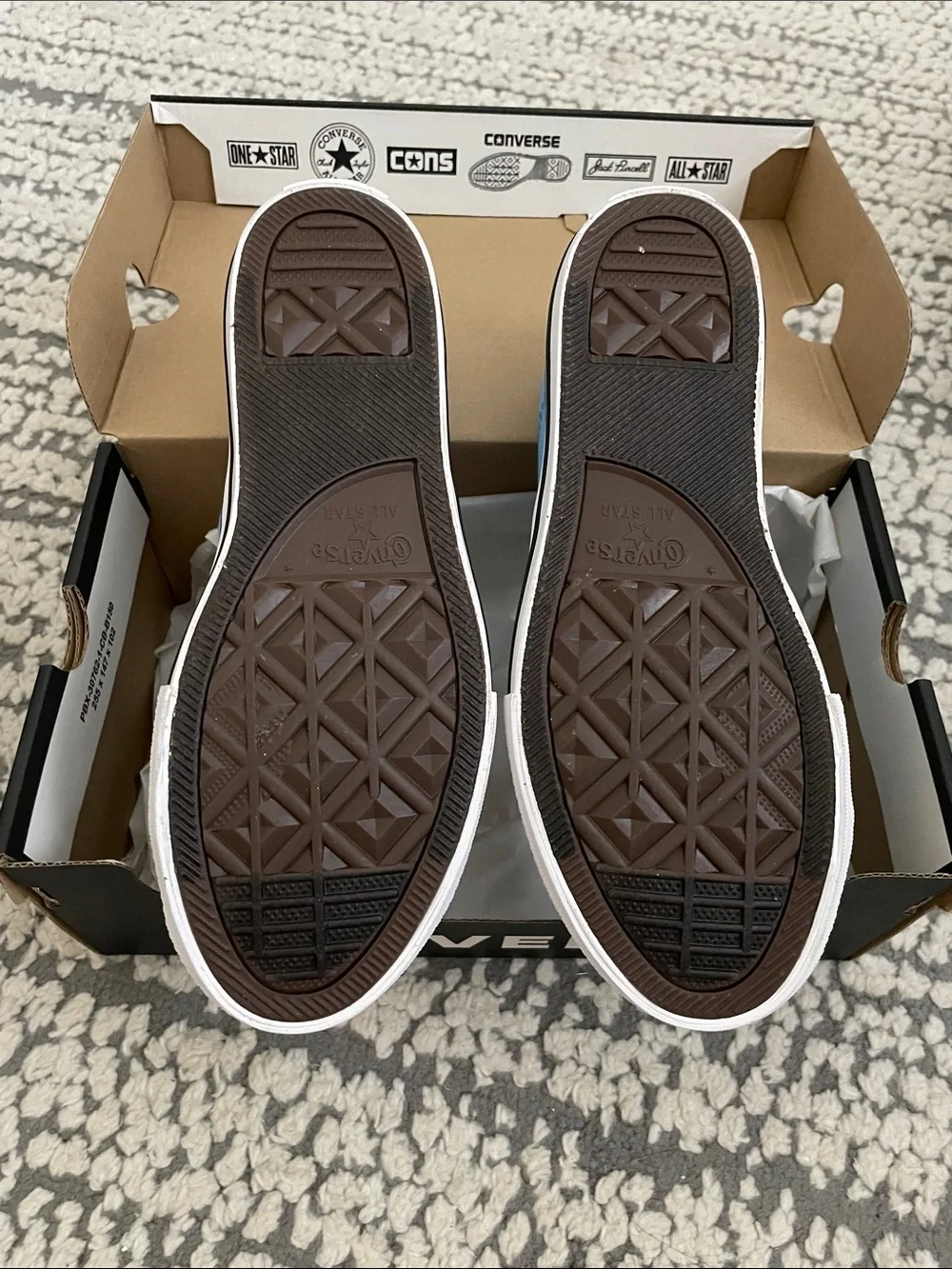 Converse Blue and White with Logo Shoe Box with Star Chevron